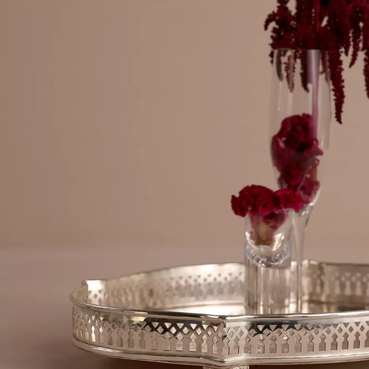 Victorian Curve Tray Medium Silver