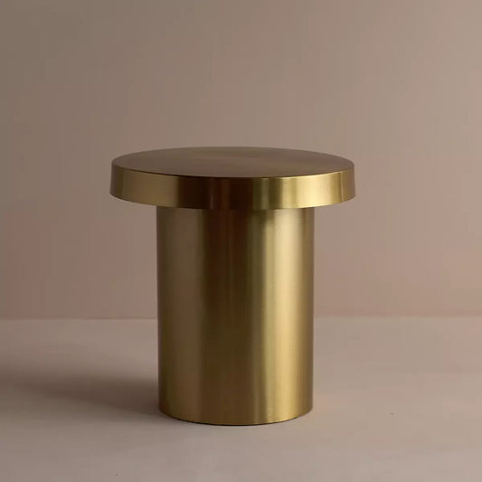 Frida Gold Table Open media with position 5 in modal popup