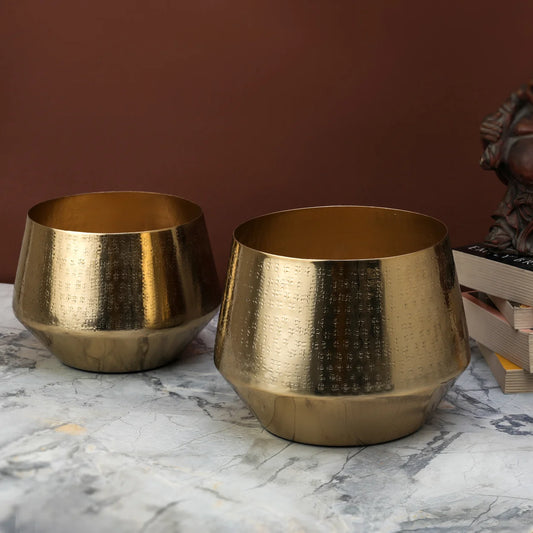 golden planter set with brown background