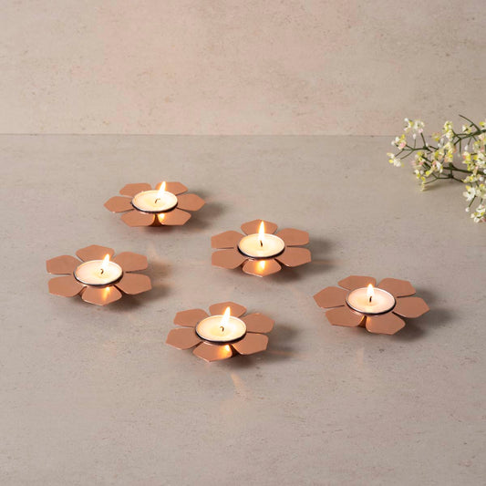 Petal Tlight holder with tlights set of 5 - Rose gold