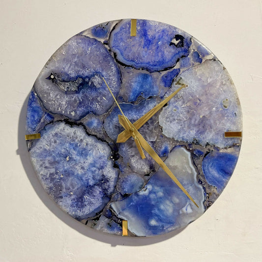 Exquisite Handcrafted Mother of Pearl Round Wall Clock with an Elegant and Timeless Design Perfect for Decorating Your Living Room or Office and Ideal for Gift Giving