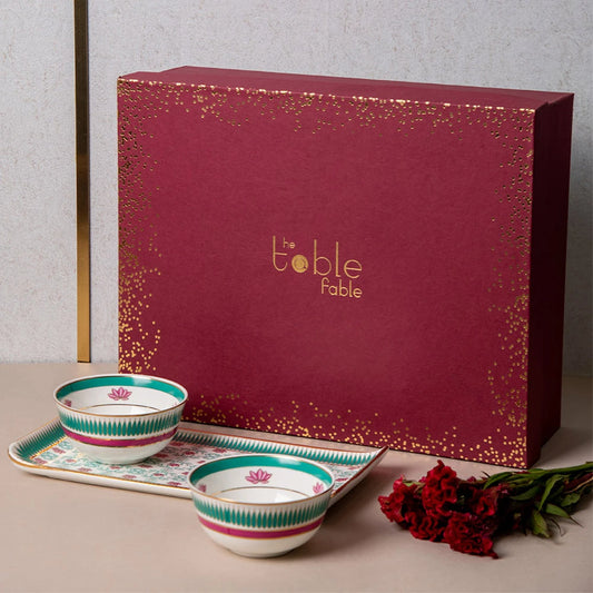 Tray with bowls gift set