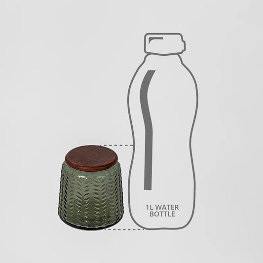 Size comparison of jar with bottle