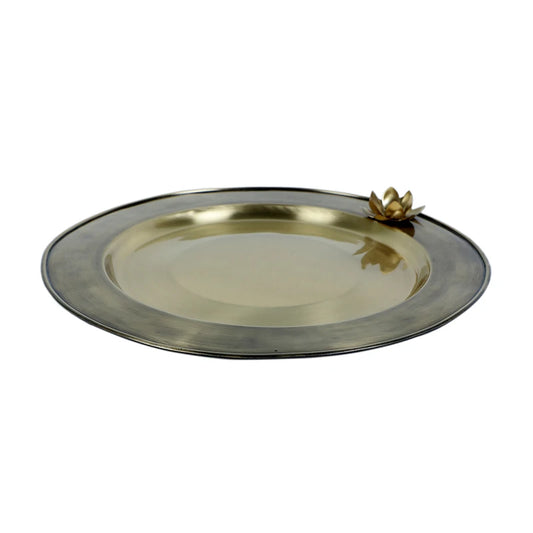 Isometric view of brass pooja plate