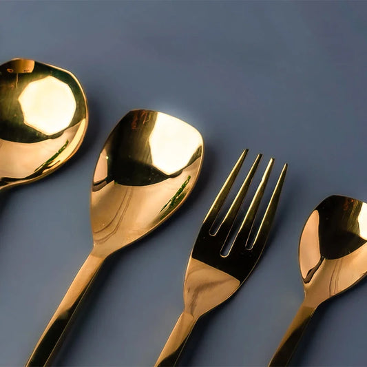 Set of fork and spoons