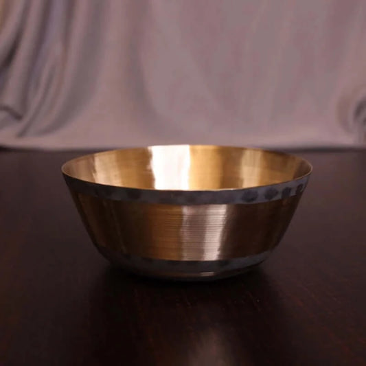 Bronze bowl for serving curries