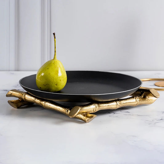 Stylish serving platter with stand