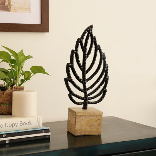 Maison Modern Autumn Breeze Leaf Sculpture