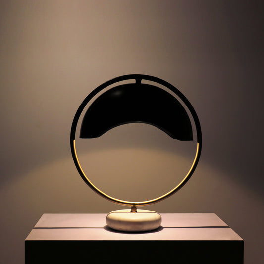 Nordique Table Lamp 