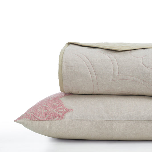 Bullhead Embroidered Bedding Set