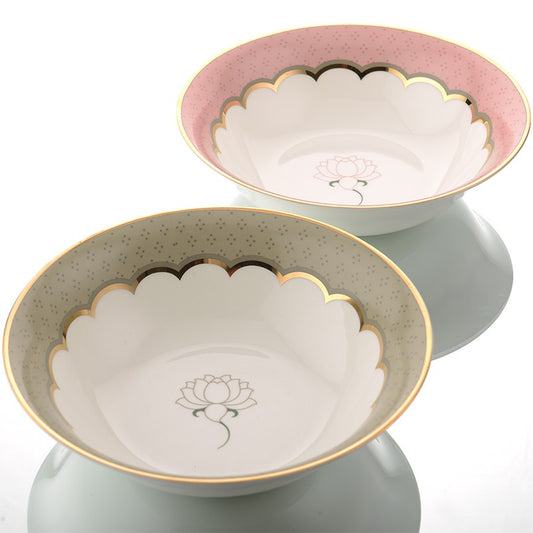 serving bowl with lotus design