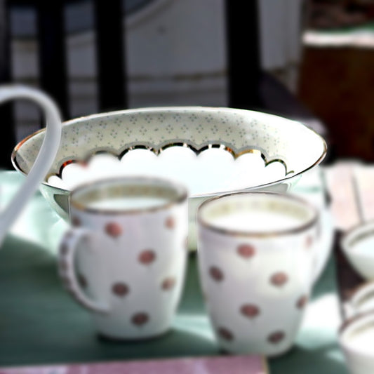 Pichwai ceramic serving bowl and mug set