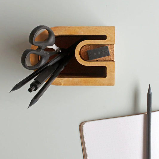 Arch-in-arch pen holder for desk