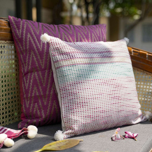 Cushions with dash and zig zag design