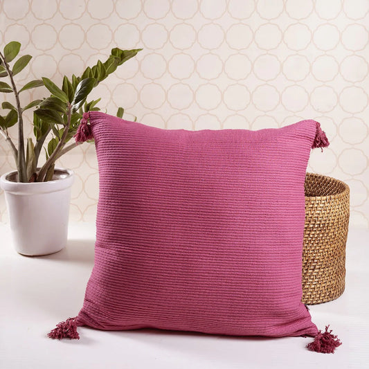 Rib cushion cover with wooden basket
