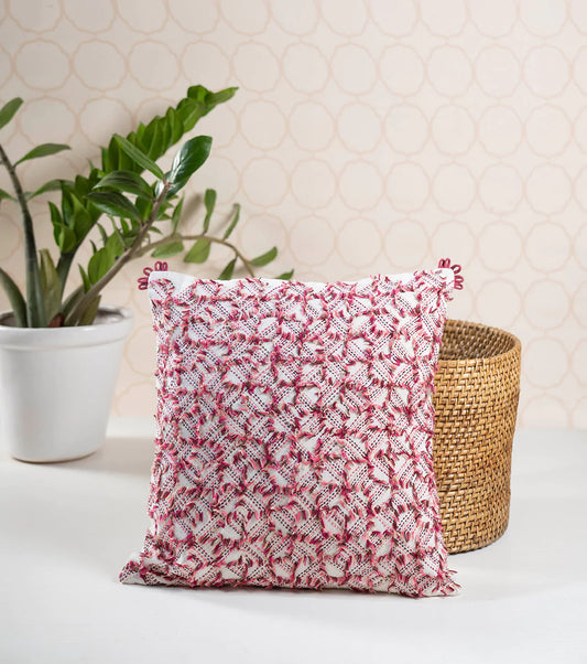 Ruffle throw pillow cover in square shape