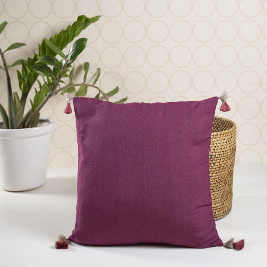 Cushion in dark pink color