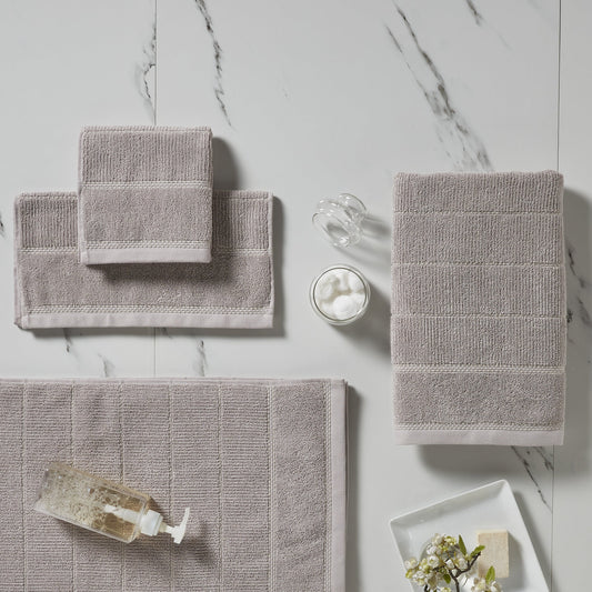 Set of bath and hand towels 