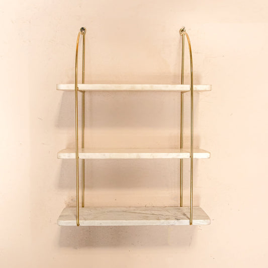 Wall mounted shelf for books
