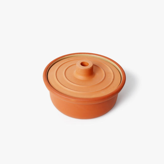 serving clay pot