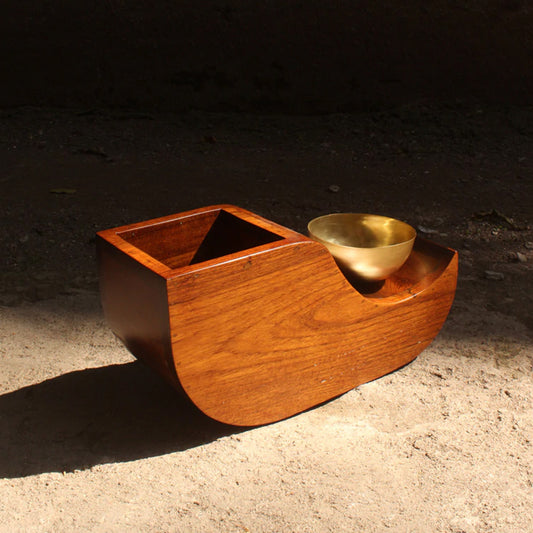 Dvi - Wooden Planter with Brass Bowl