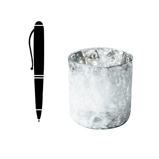 Height comparison of a cylindrical candle holder with a pen