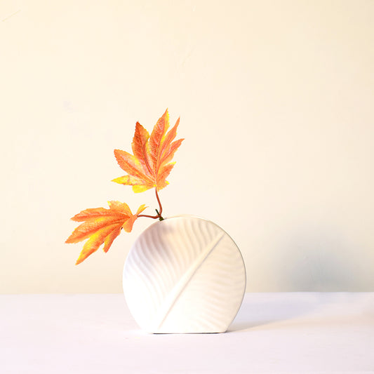 Small size leaf white flower vase