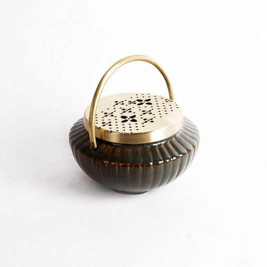 Traditional Dhuna dani with casted brass lid