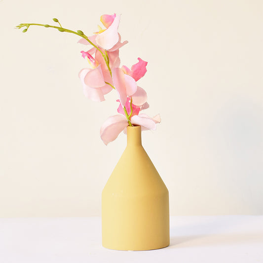 ginger ceramic vase with flowers